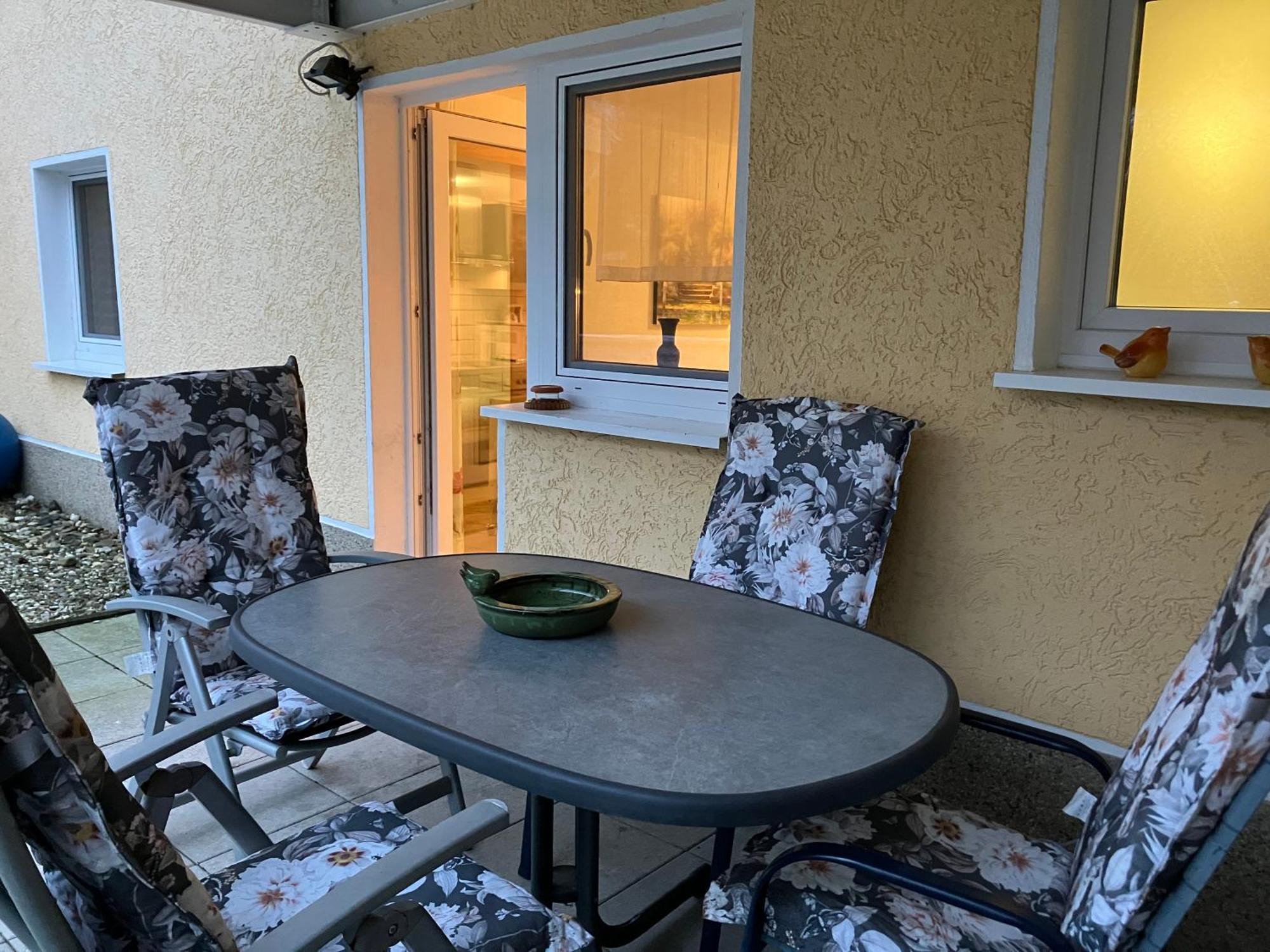 Ferienwohnung Im Gruenen Eg Mit Terrasse Хердеке Екстериор снимка