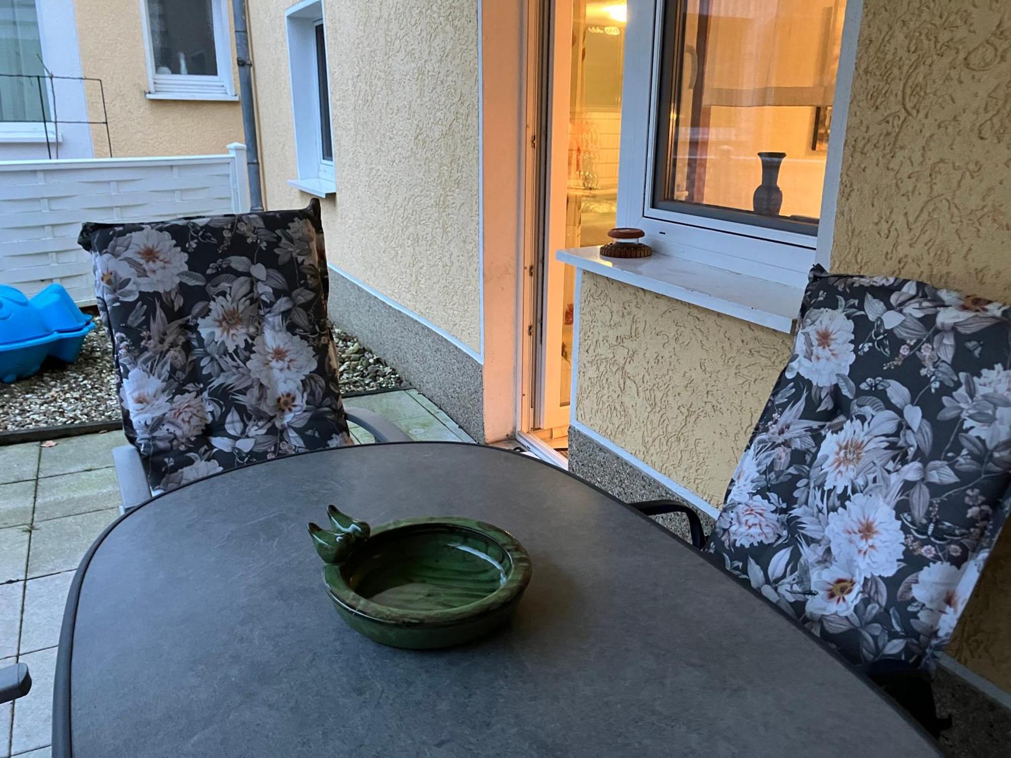 Ferienwohnung Im Gruenen Eg Mit Terrasse Хердеке Екстериор снимка